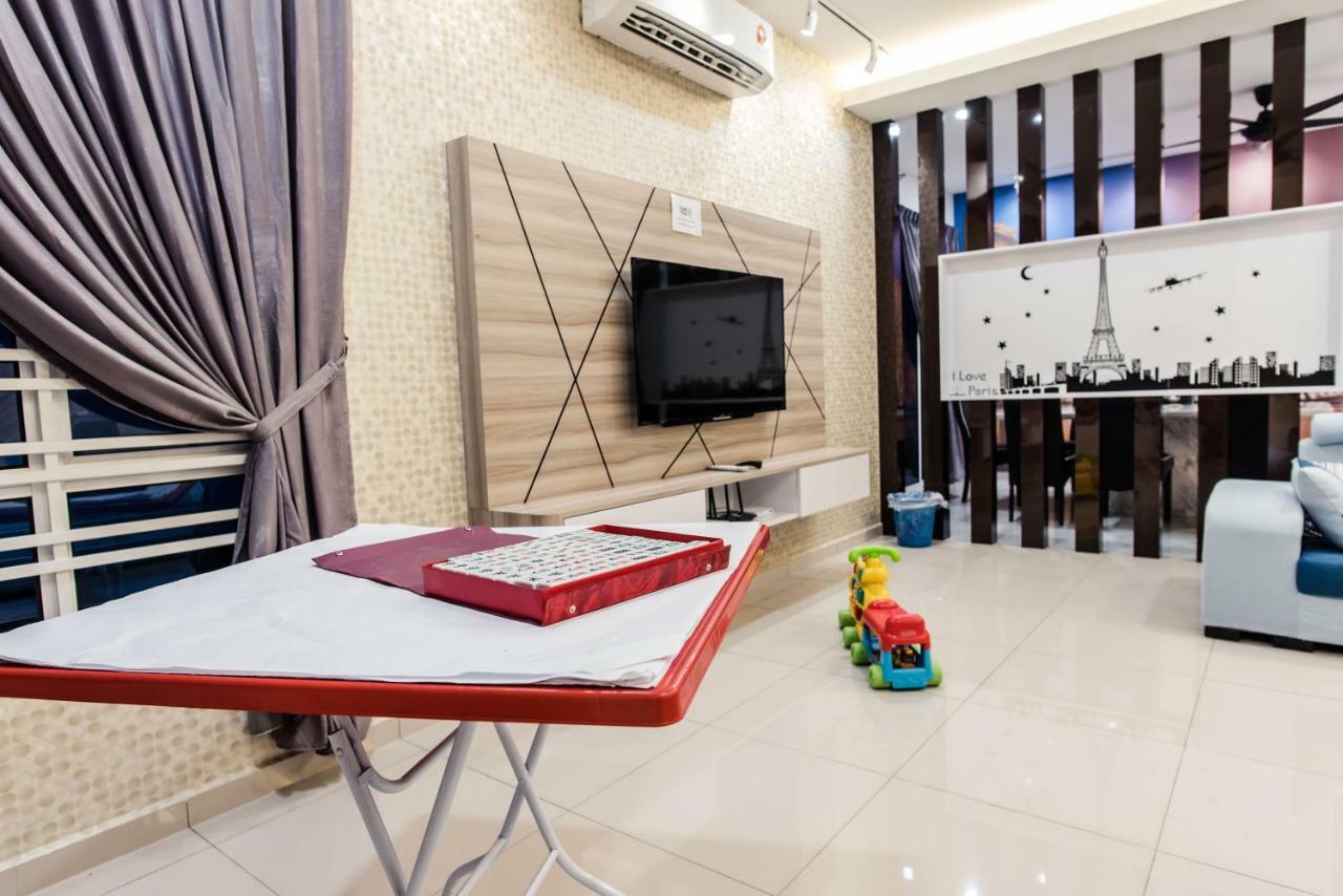 Ruby Homestay Melaka Buitenkant foto